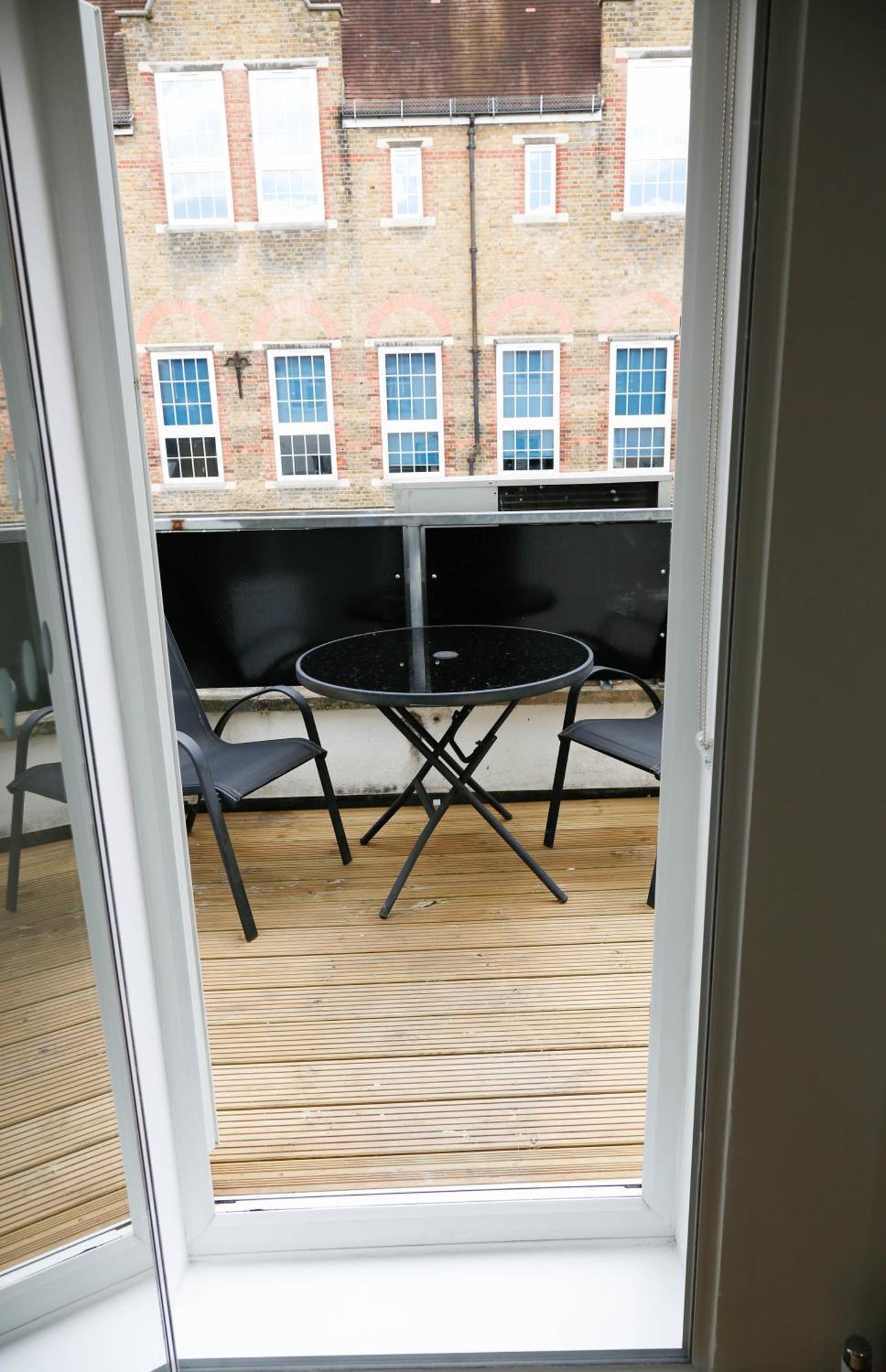 New Luxury Apartments In Central London Next To Shops, Cafes, Bars & Metro Exterior foto